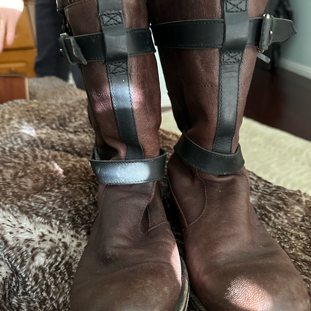 Balenciaga vintage brown and black sherpa lined boots - Picture 13 of 13